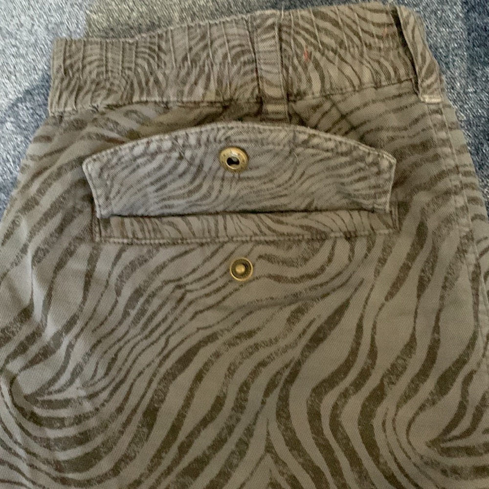 Zebra pattern cargo pants - Picture 6 of 9